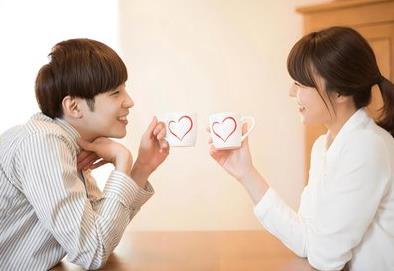 深圳侦探服务:如何面对恋爱中的三观差异